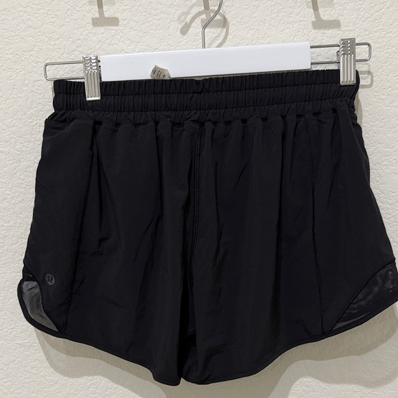 Lululemon Hotty Hot Shorts - Black - Picture 4 of 8